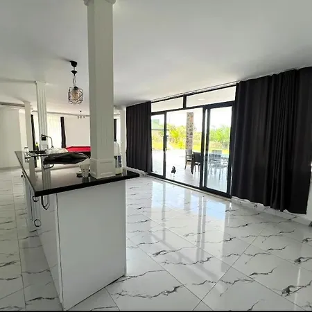 Elegant Private With Garden & Pool Willa Alanya