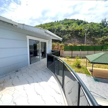 Βίλα Elegant Private With Garden & Pool *